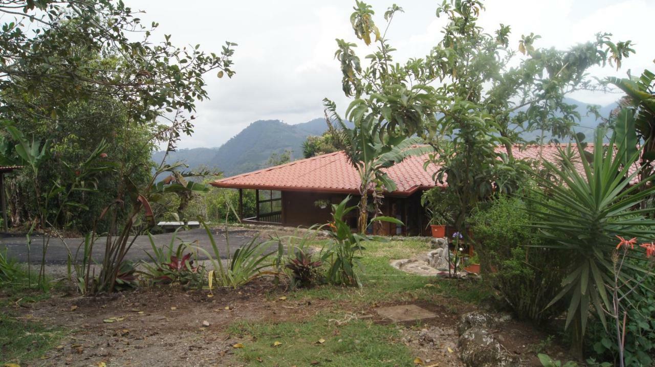 Finca Estacion Descansos Bed & Breakfast Paraiso  Exterior photo