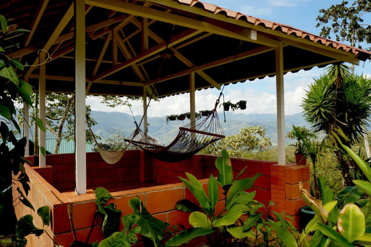 Finca Estacion Descansos Bed & Breakfast Paraiso  Exterior photo